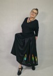 Czarna  ręcznie malowana spódnica w rozm. XL- Lorena 