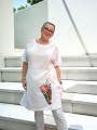 Batystowa biała tunika z ręcznie malowanym wzorem - projekt Art Motyw